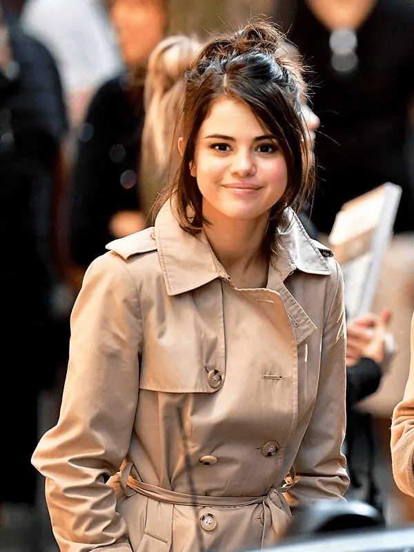 Chan A Rainy Day In New Yorks Selena Gomez Cotton Coat