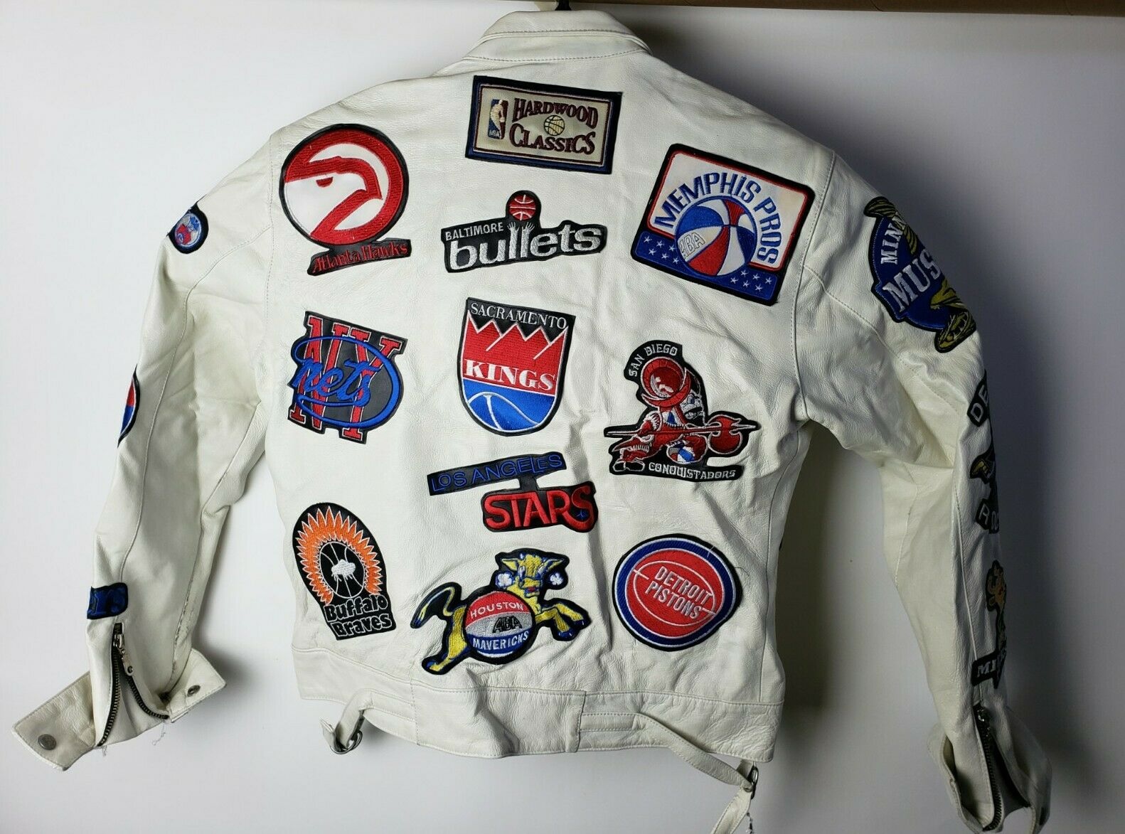 Vintage Jeff Hamilton NBA Logo Jacket. Fits Large — TopBoy